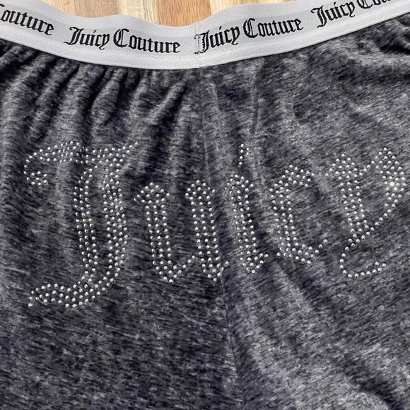 Juicy Couture - soft grey velour sleep/lounge shorts size large - Picture 6 of 8